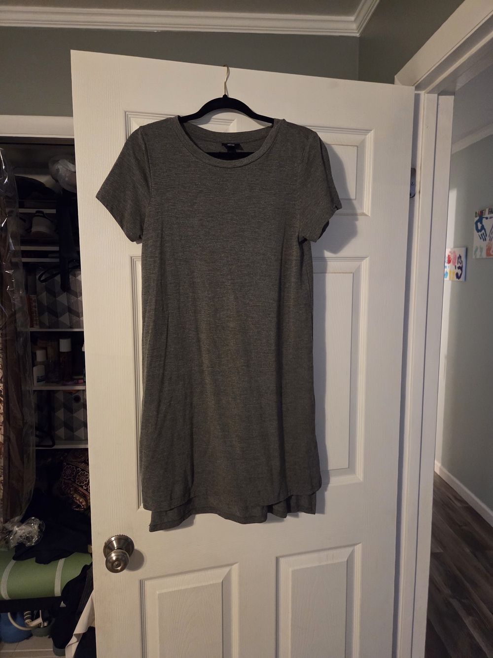 Mossimo Supply Co. Gray Short-Sleeve Midi T-Shirt Dress